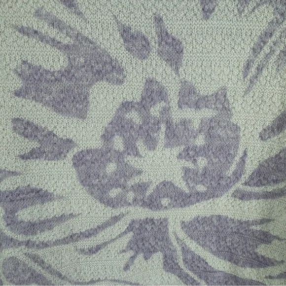 Chico’s Purple and White Floral Lightweight Cotton Spring Sweater Size 3 XL - Picture 3 of 5